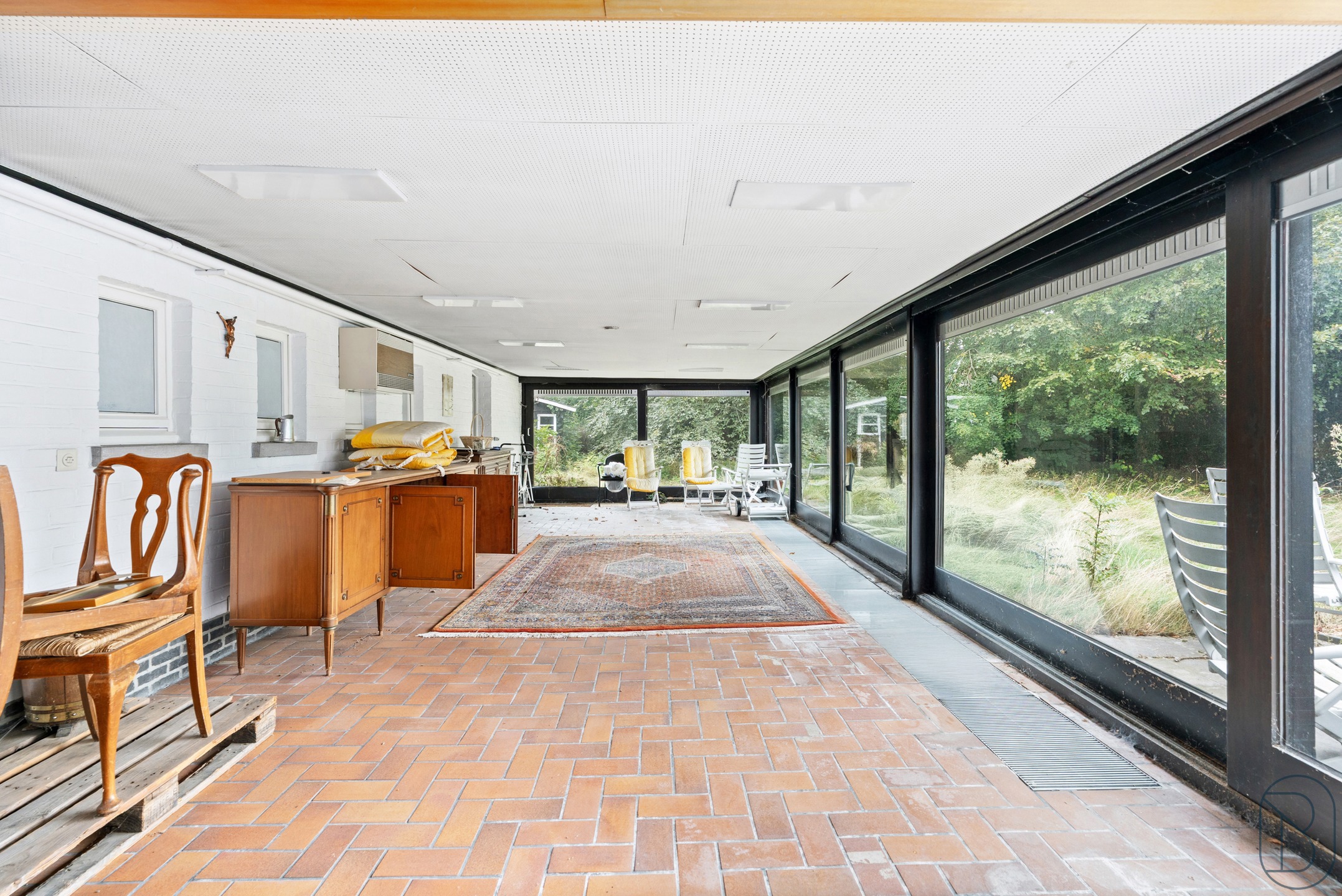 Te renoveren/af te breken villa met vergunning voor 8 app. - foto 4