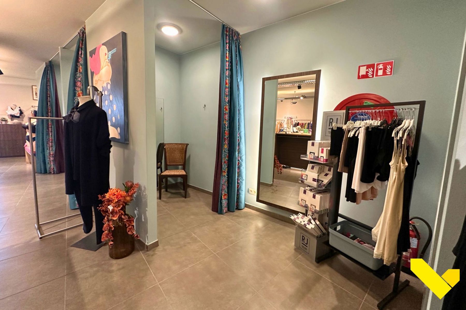 Top onderhouden commerciële ruimte (168 m²) in centrum Geel!  - foto 5