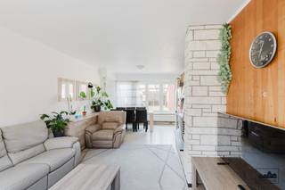 Bent u op zoek naar een licht op te frissen woning op een toplocatie? Eerste Woning of goede investering? Deze ruime gezinswoning met 3...