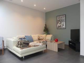 Bent u op zoek naar een comfortabele en moderne woning op een vlot bereikbare locatie? Dan is deze woonst in Adinkerke precies wat u zoekt!De...