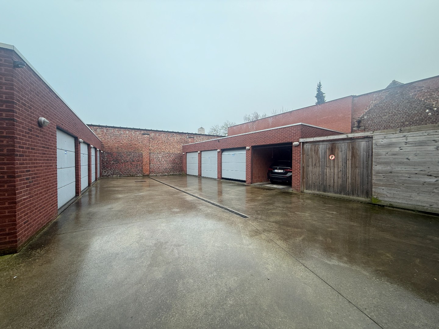 Afzonderlijke gemetste garage te huur centrum Roeselare - foto 5