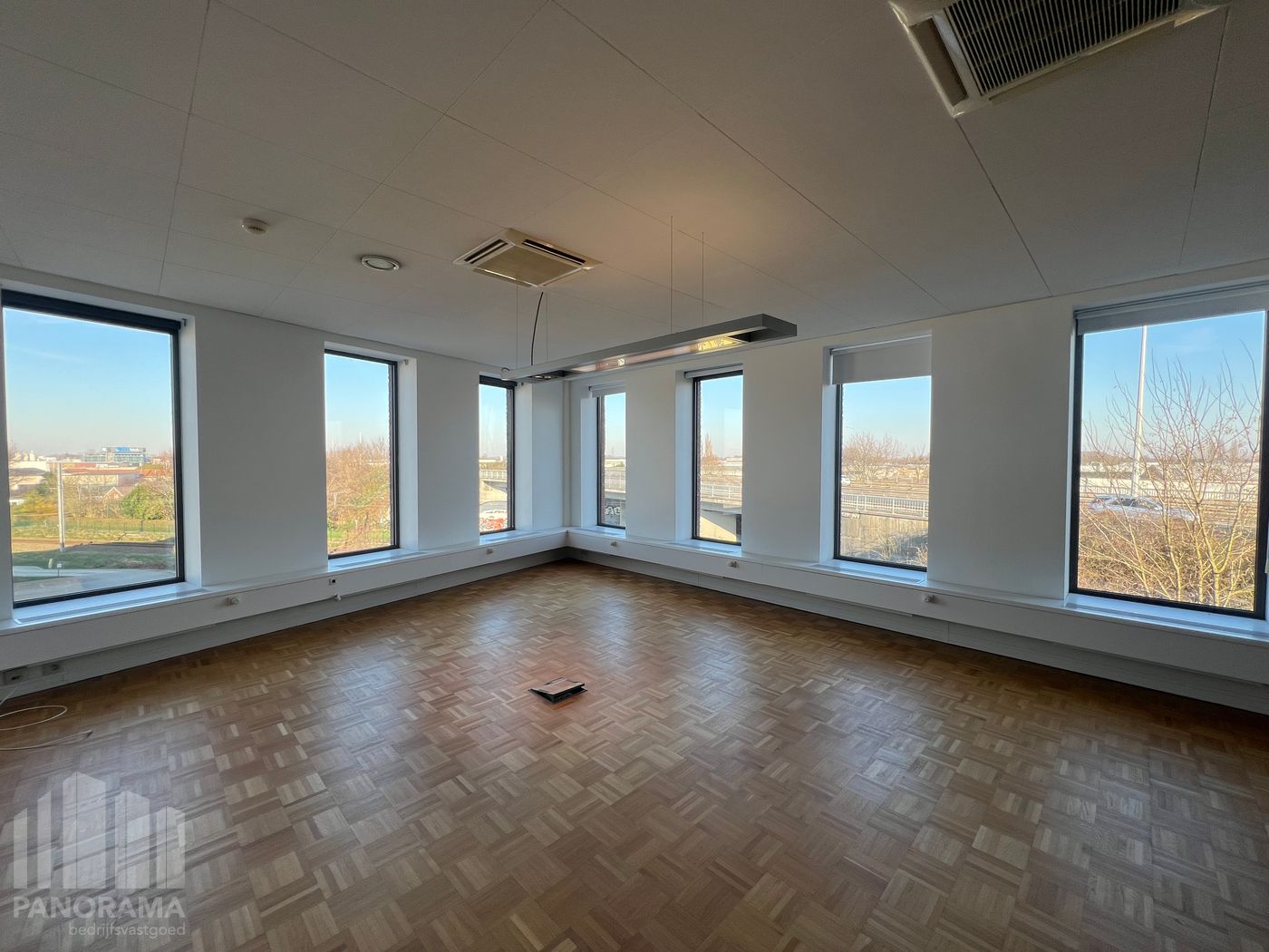 Moderne &amp; instapklare kantoorruimte van 375 m² nabij E17 te Zele - photo 5