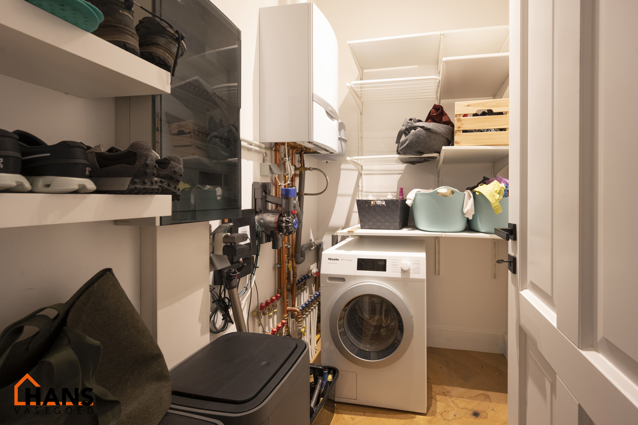 Ruim appartement in charmant gebouw. - foto 5