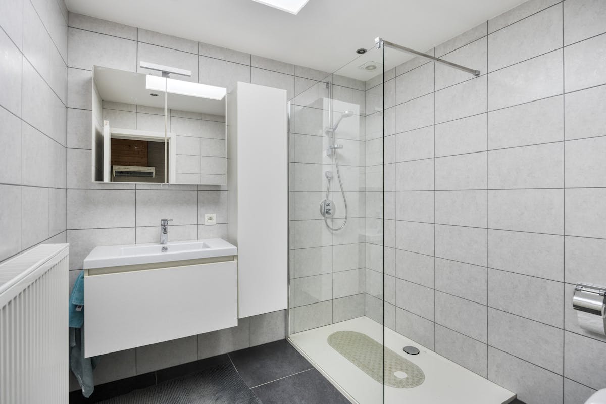 Te renoveren huis met 2 slaapk., zolder en tuin - Rupelmonde - foto 5