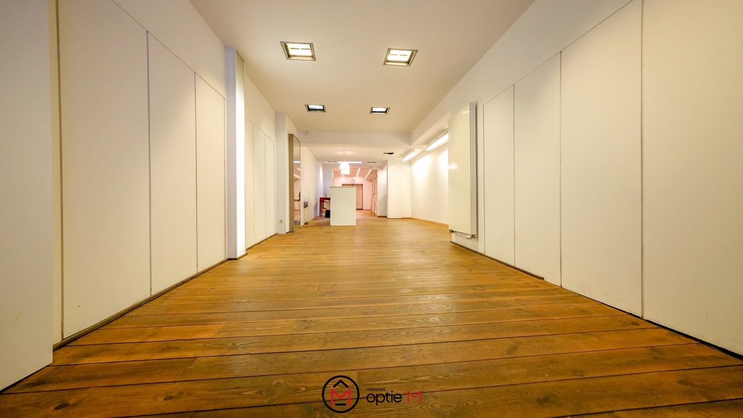 Commercial à vendre à Bilzen - photo 1