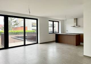 Residentie Marguerite telt 7 nieuwbouwappartementen met 1 tot 3 slaapkamers, waaronder een grote studio met 1 slaapkamer en een duplex penthouse met...