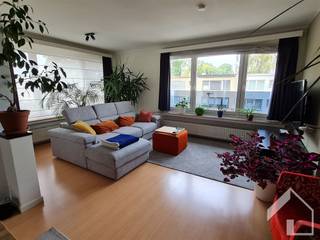 Dit ruime instapklaar hoekappartement in Deurne biedt alles wat je nodig hebt voor comfortabel wonen. Met ruime woonkamer, ingerichte keuken, 2...
