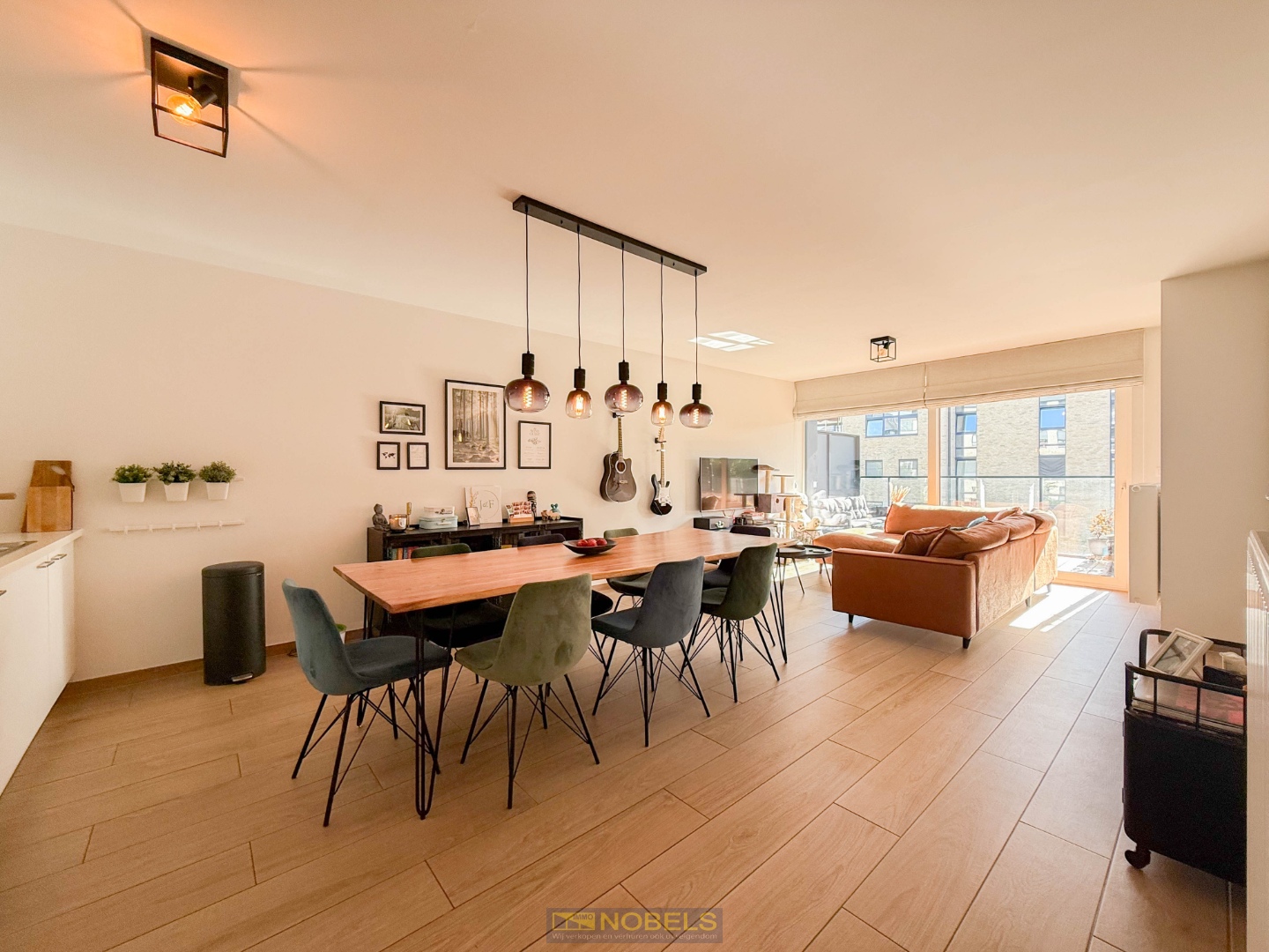 Te koop, modern afgewerkt appartement met terras en staanplaats te Oudenaarde - photo 3