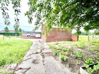 Volledig te renoveren woning/ heropbouw op landelijke zichtlocatie, bestaande bewoonbare/ bruikbare vloeroppervlakte is 252 m² en dus zeer ruim; 37017 WIELSBEKE/ 1 AFDELING/ Sectie B/ Nr 138/2M P0000/ 1.198 m²/ KI: 500 €; Beschikbaar: bij akte na betaling; Bezoek en info: info@elet.immo;