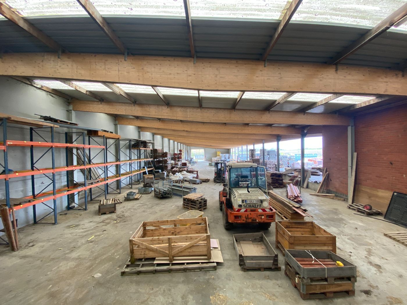 1.675 m² overdekte buitenopslag te huur op 4.500 m² verharde buitenruimte - foto 2