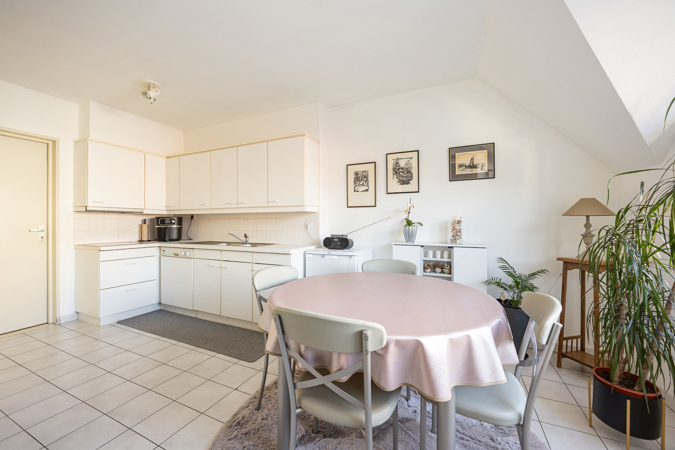 Instapklaar duplexappartement met o.a. 3 slpk en ruim terras - foto 3