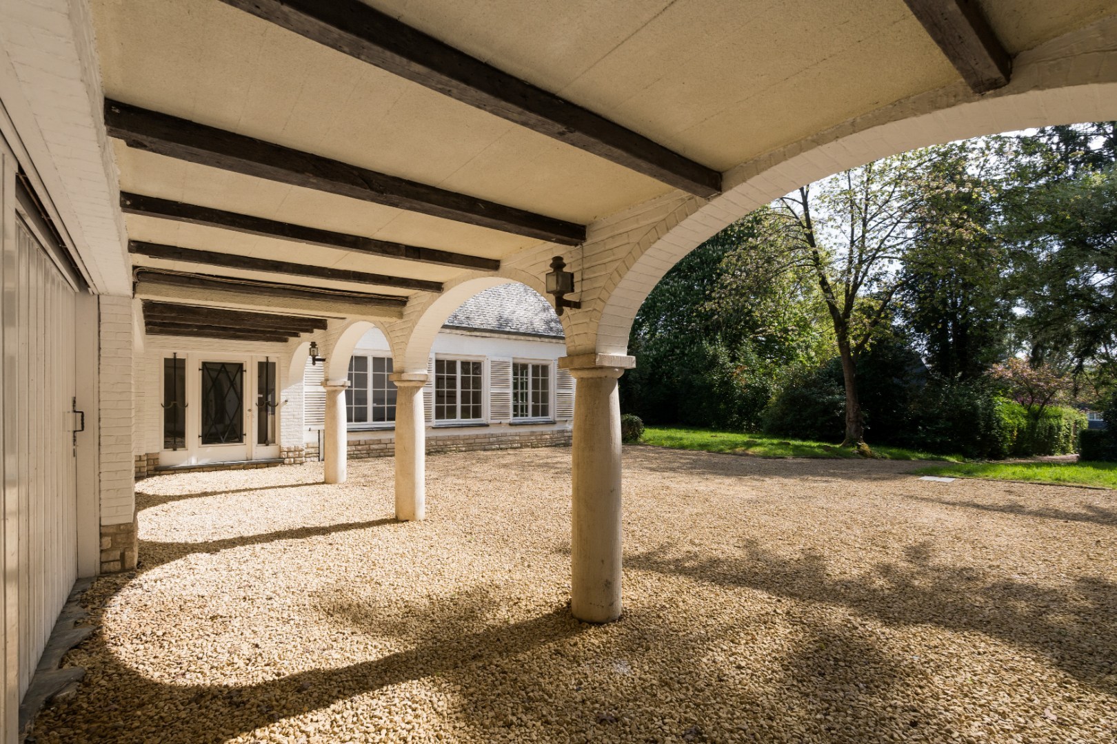 Een te moderniseren architecturale villa van ca. 700m² - foto 5