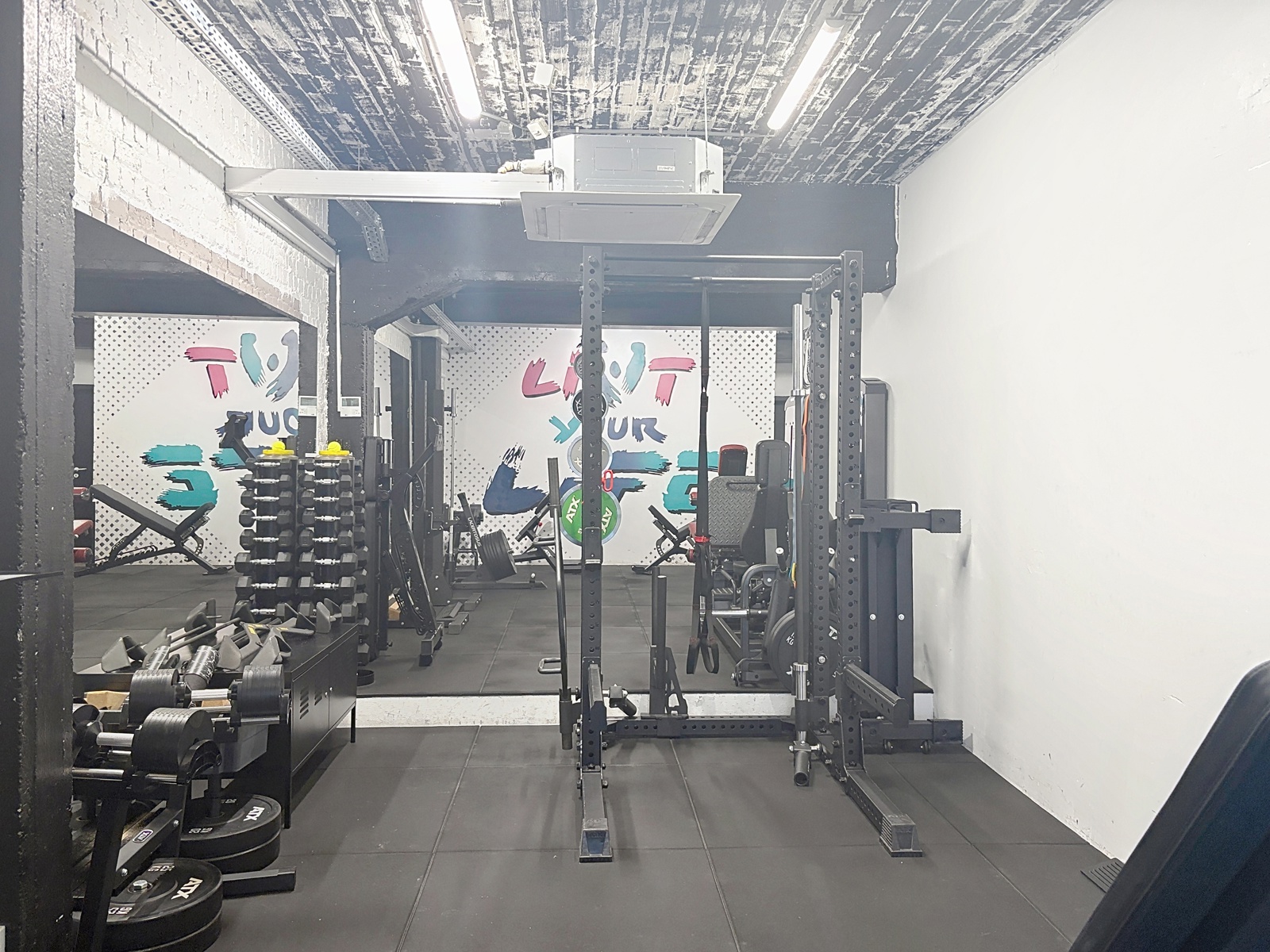 Commercial ground floor 86m² in Dilbeek center - photo 4