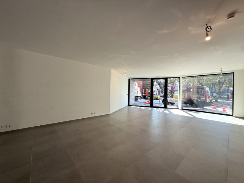 Commerciële handelsruimte van 115 m² op toplocatie (Dorpsplein) - foto 5