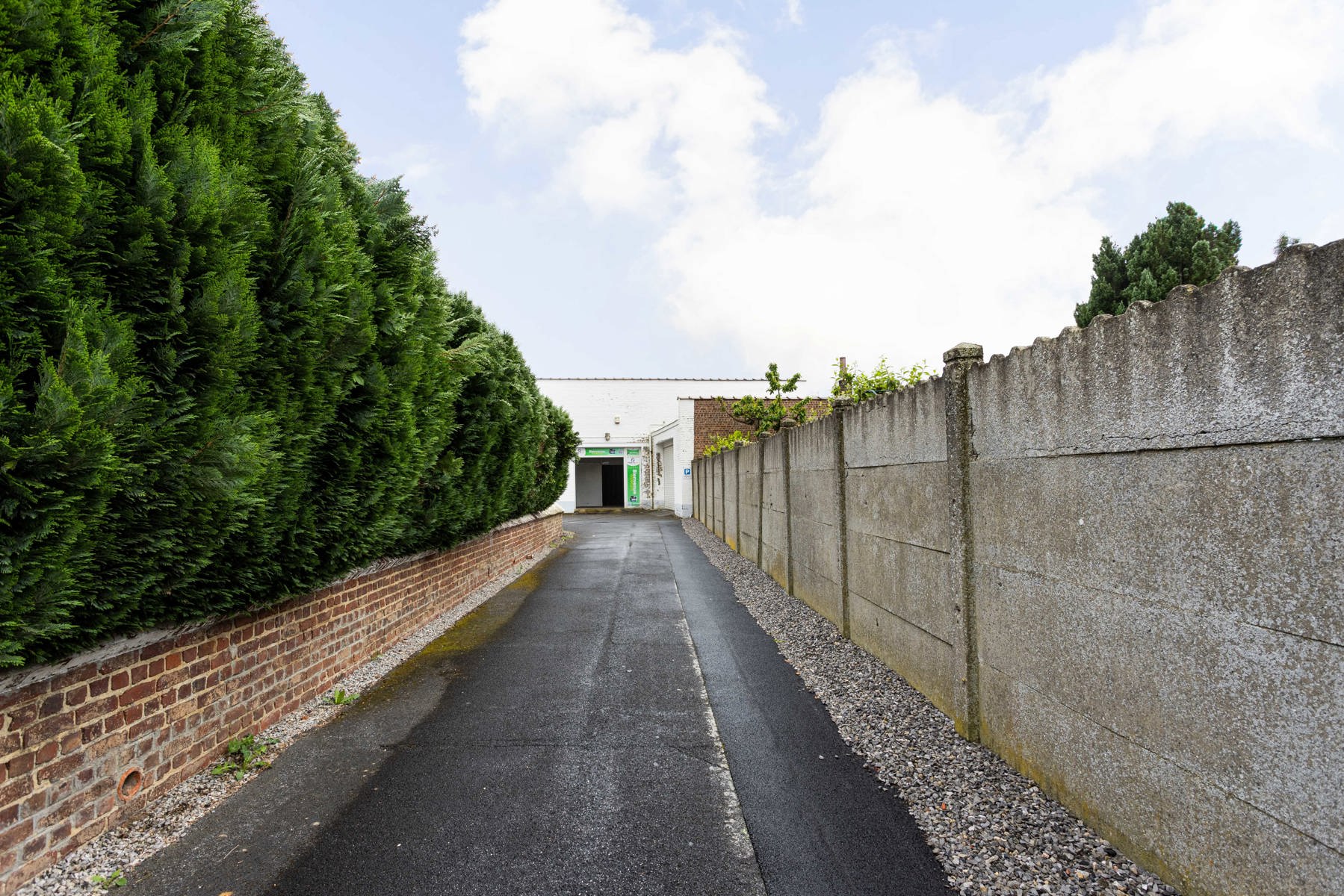 Commercial for sale in Charleroi - photo 4