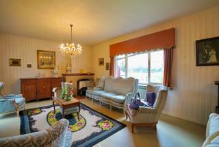 Deze zeer unieke eigendom, waarvan gelijkaardige eigendommen uiterst zelden te koop worden aangeboden, is gelegen vlakbij de Leie ter hoogte van...