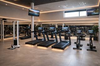 Bent u op zoek naar een rendabele zaak met een sterke reputatie? Deze gevestigde fitnesszaak is al jaren een vaste waarde in Zuid-West Vlaanderen...