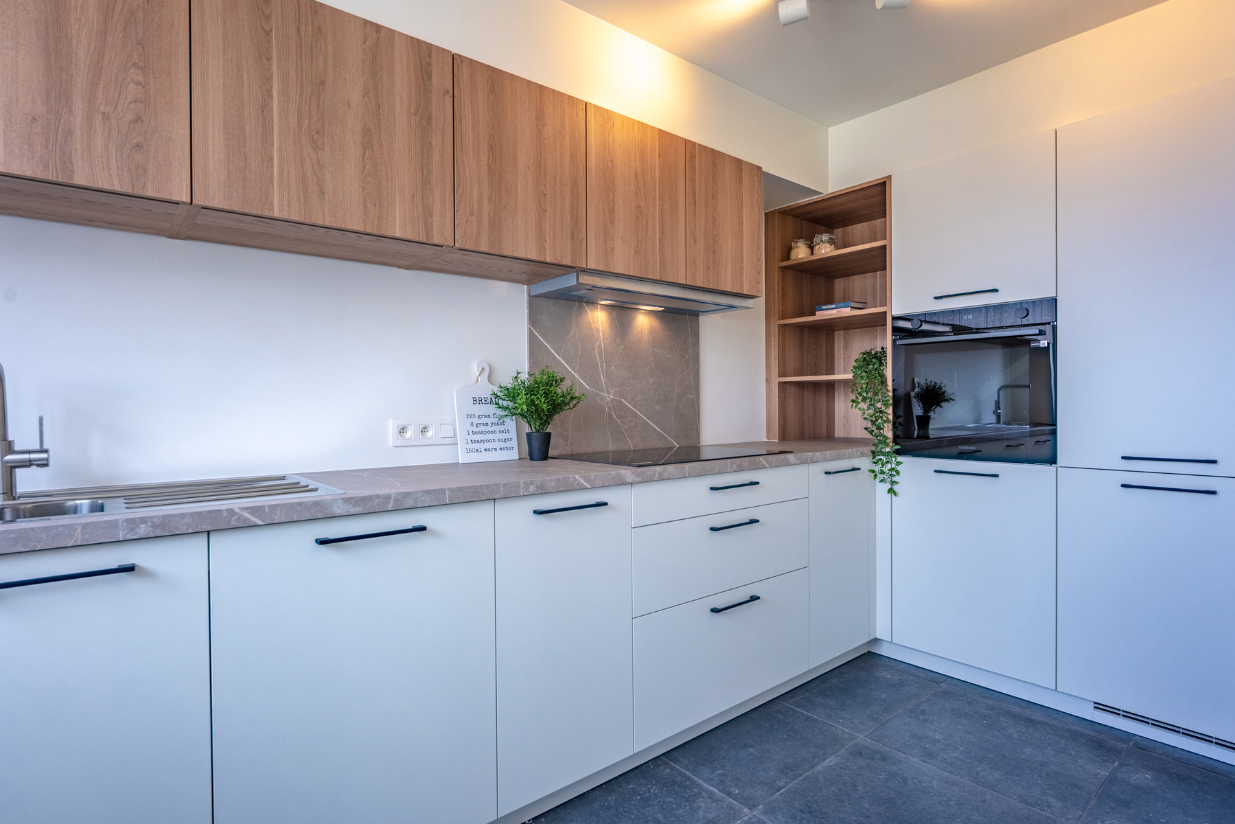 Instapklaar appartement (110 m²) met terras en garagebox - foto 5