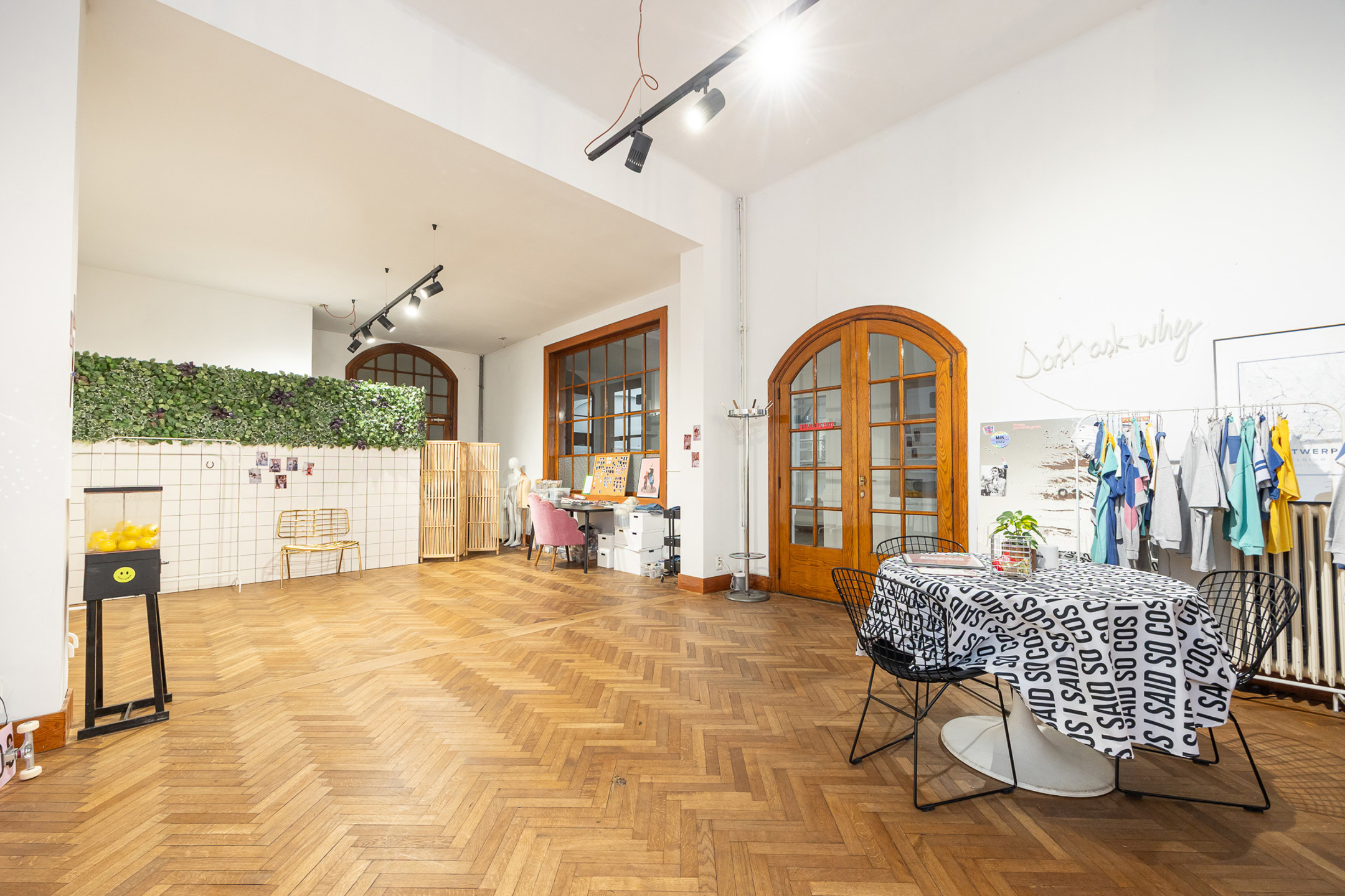 Commercial à louer à Anvers - photo 5