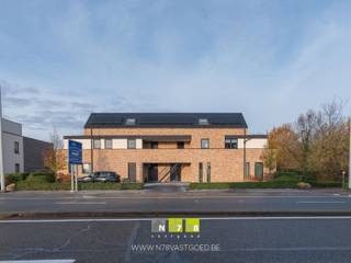 RECENT DUPLEX APPARTEMENT (120M²) MET 3 SLAAPKAMERS, RUIM TERRAS EN AUTOSTAANPLAATS TE ROTEM.TROEVEN- BEN-appartment (E20).- Zonnepanelen.-...