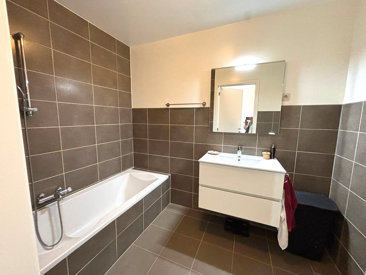 Eén slaapkamer appartement te huur aan Quartier Bleu. - foto 5