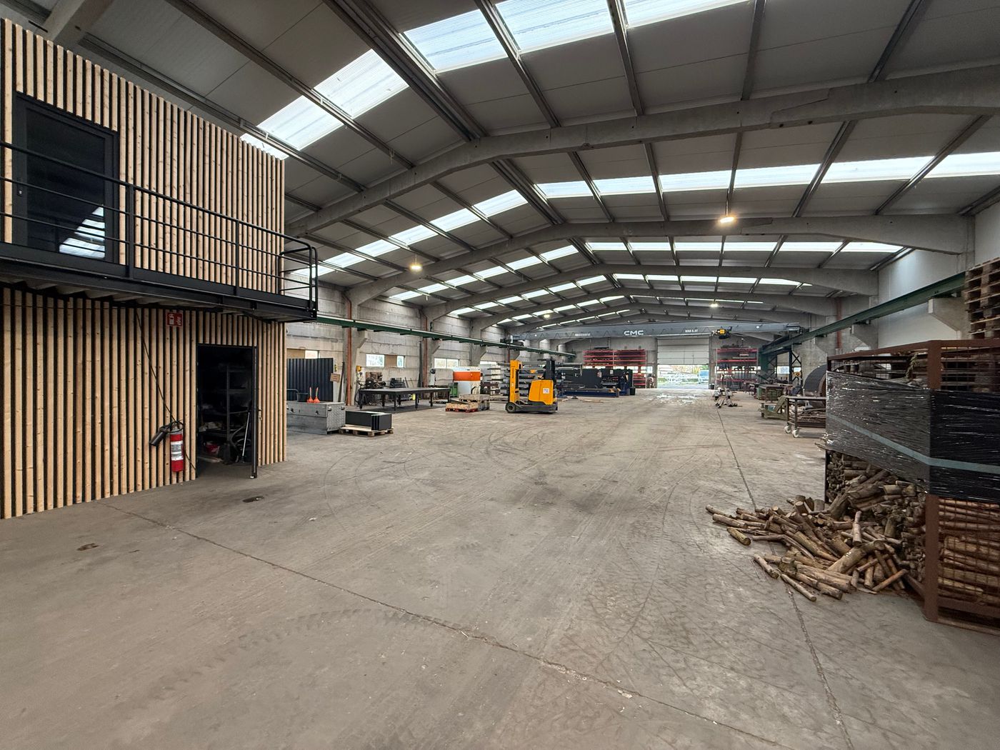 Magazijnruimte van 1.334 m² gelegen vlakbij de E34 te Maldegem - foto 5