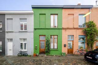 LiggingDeze charmante starterswoning woning is gelegen in de Brugsepoort, in een rustige straat op korte afstand van het centrum van Gent. Dankzij...