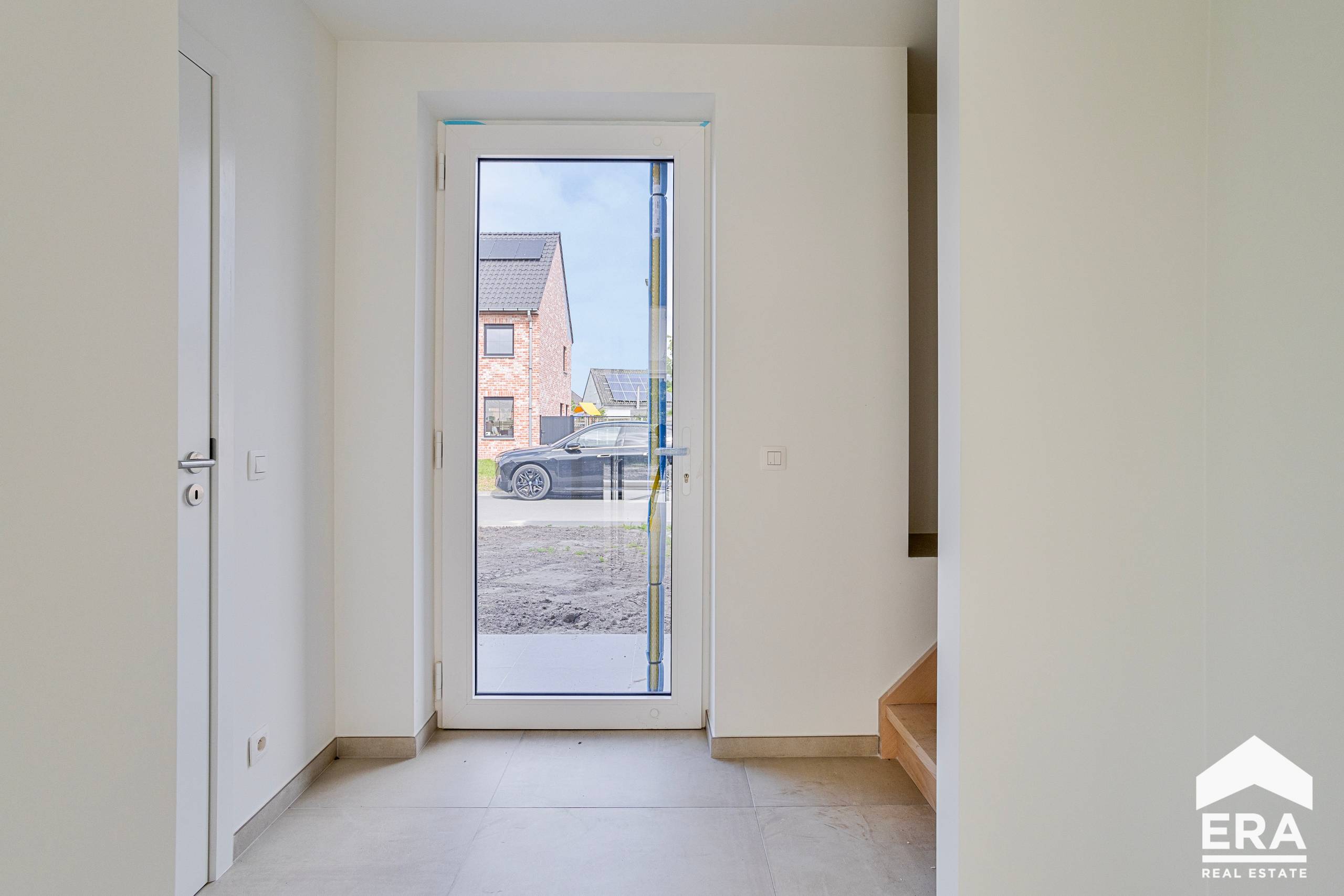 Moderne nieuwbouw met 4 slaapkamers en garage! - foto 3