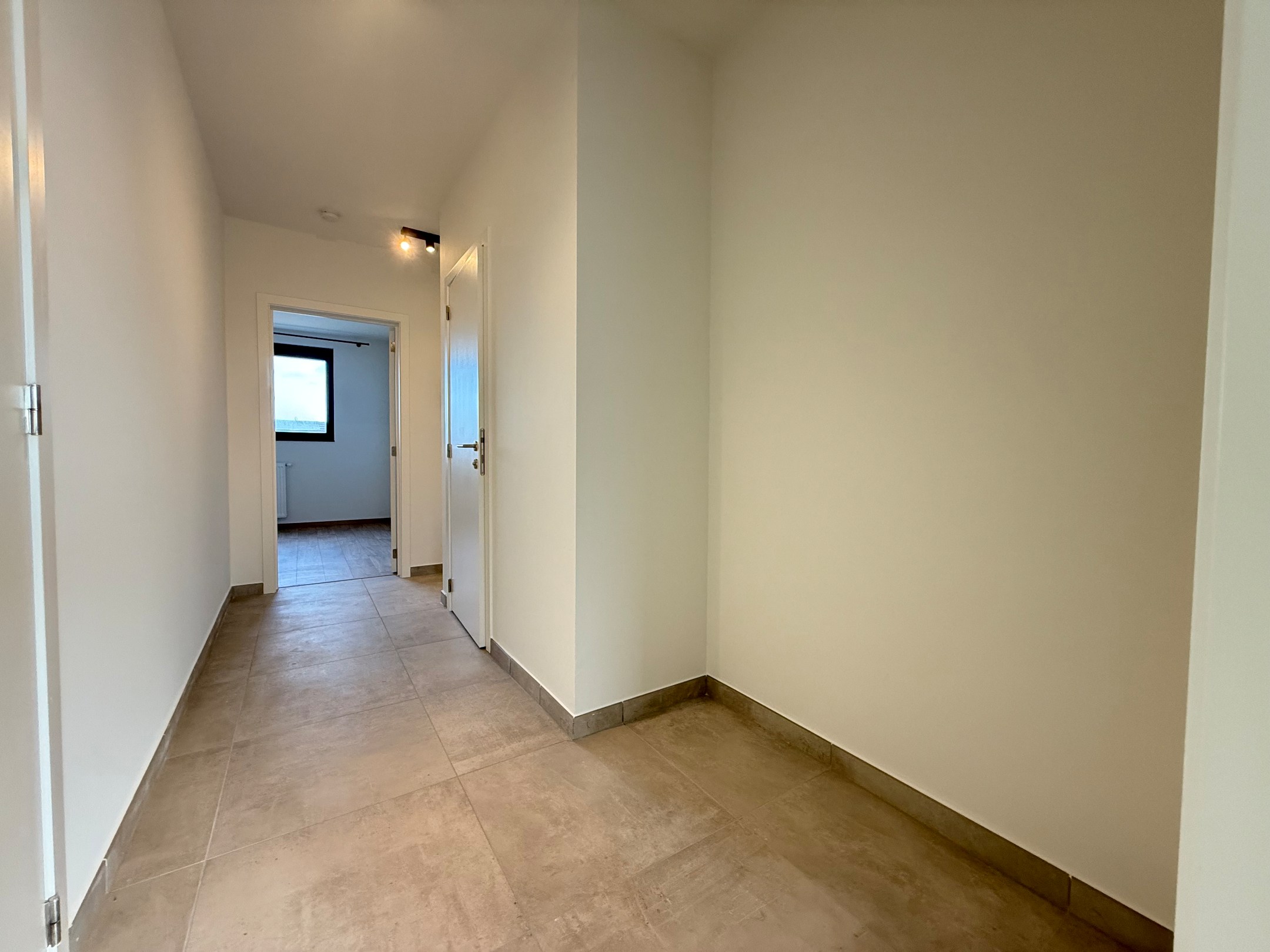 Apartment for rent in Wielsbeke with 2 bedrooms - photo 5