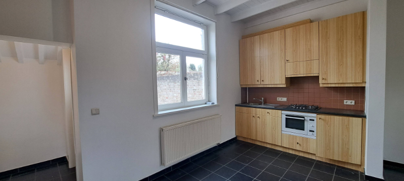 Charmewoning met landelijke inrichting, rustig gelegen in de dorpskern van Moerkerke - photo 3