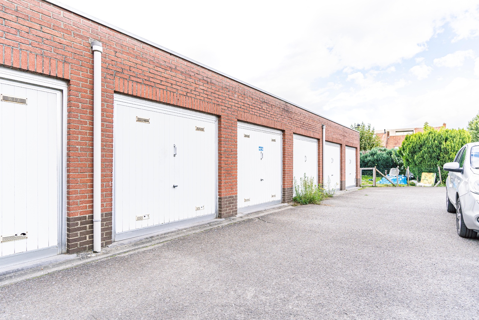 Voor meer info mag u contact opnemen via het nummer 052/41.41.94.referentie: 5704