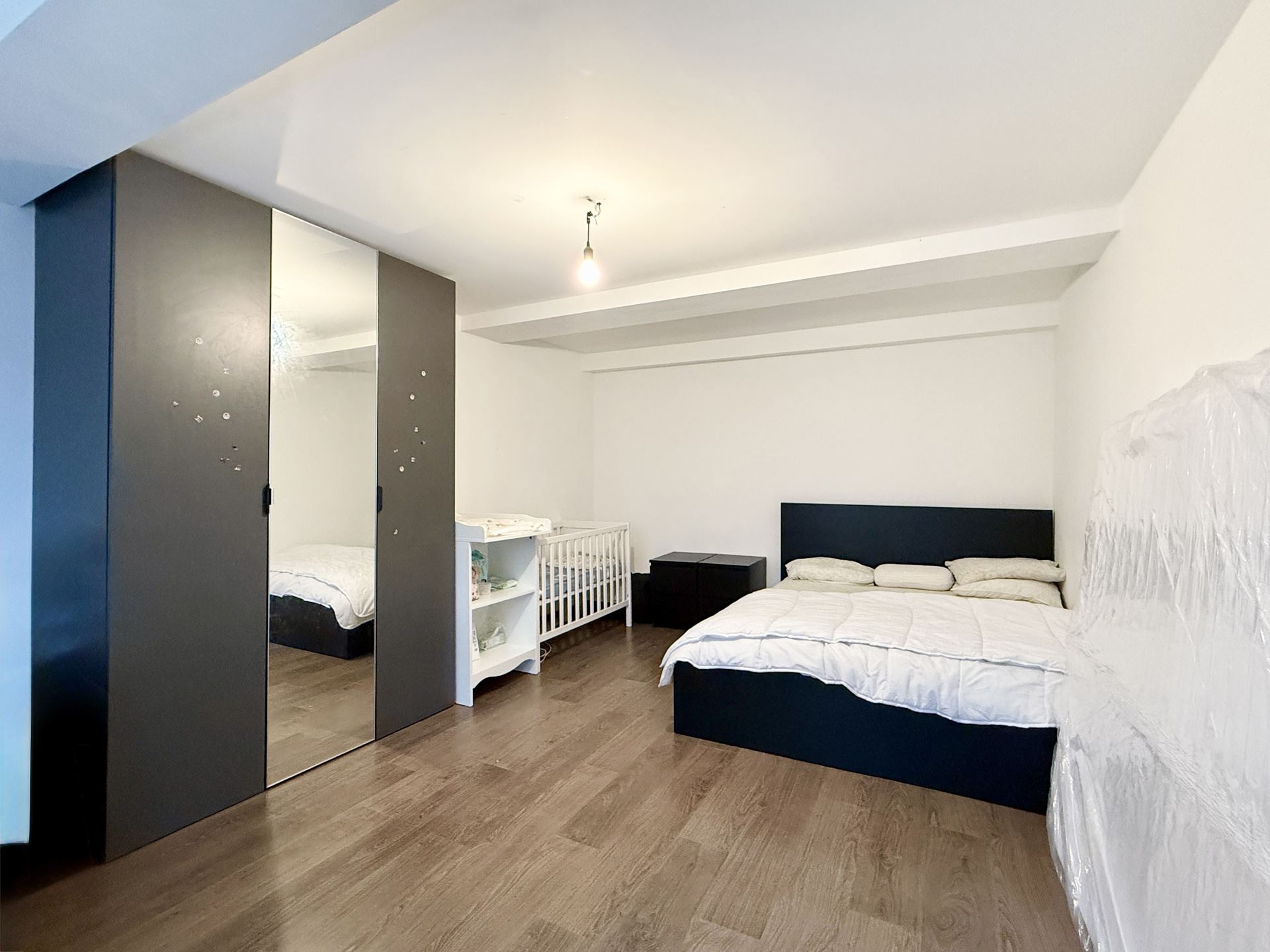 Mooi appartement van 104m2, 2 slaapkamers en kelder - foto 5