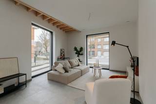 Op de Vremdesesteenweg 35A te Boechout bevindt zich deze energiezuinige nieuwbouwwoning, ideaal gelegen vlakbij het dorpscentrum en...