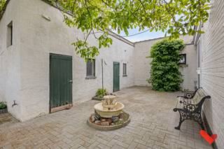 Bent u op zoek naar een woning met ruimte, potentieel én een interessante ligging? Dan is deze eigendom in de Minnestraat in Bekkevoort zeker...