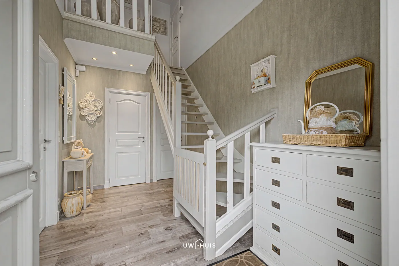 Ruime en charmante woning op een ideale locatie - foto 2