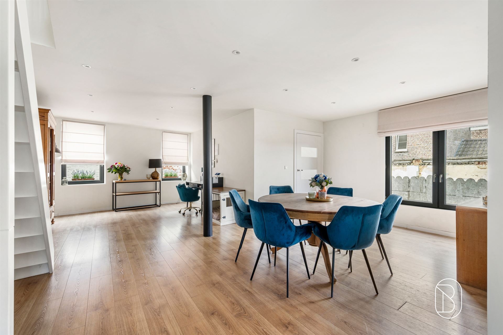 House - photo 4