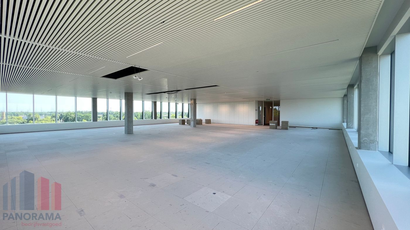 Lichtrijk kantoor van 457 m² op toplocatie nabij E313 - foto 3