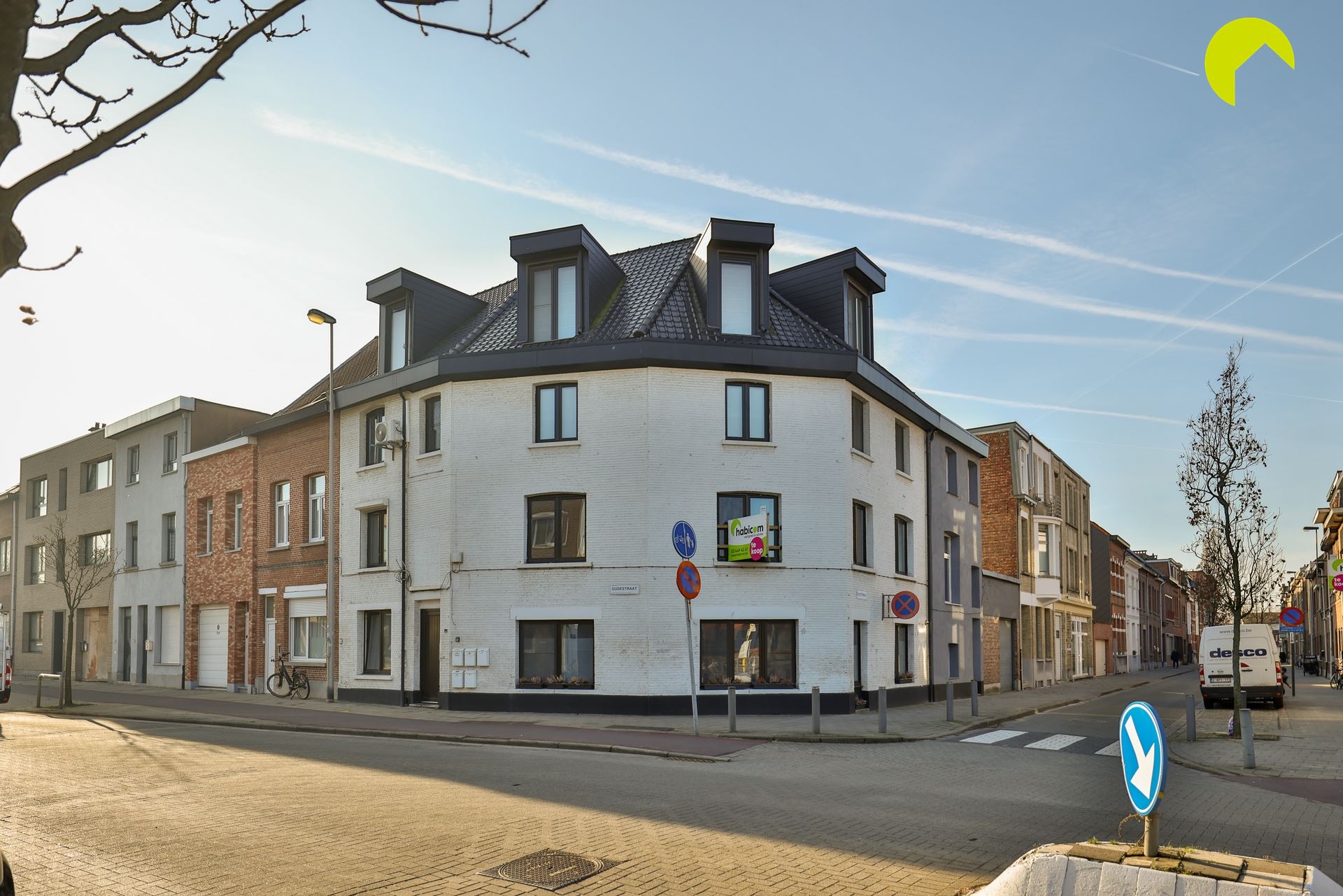 Lichtrijk ppartement met twee slaapkamers te Hoboken - foto 1