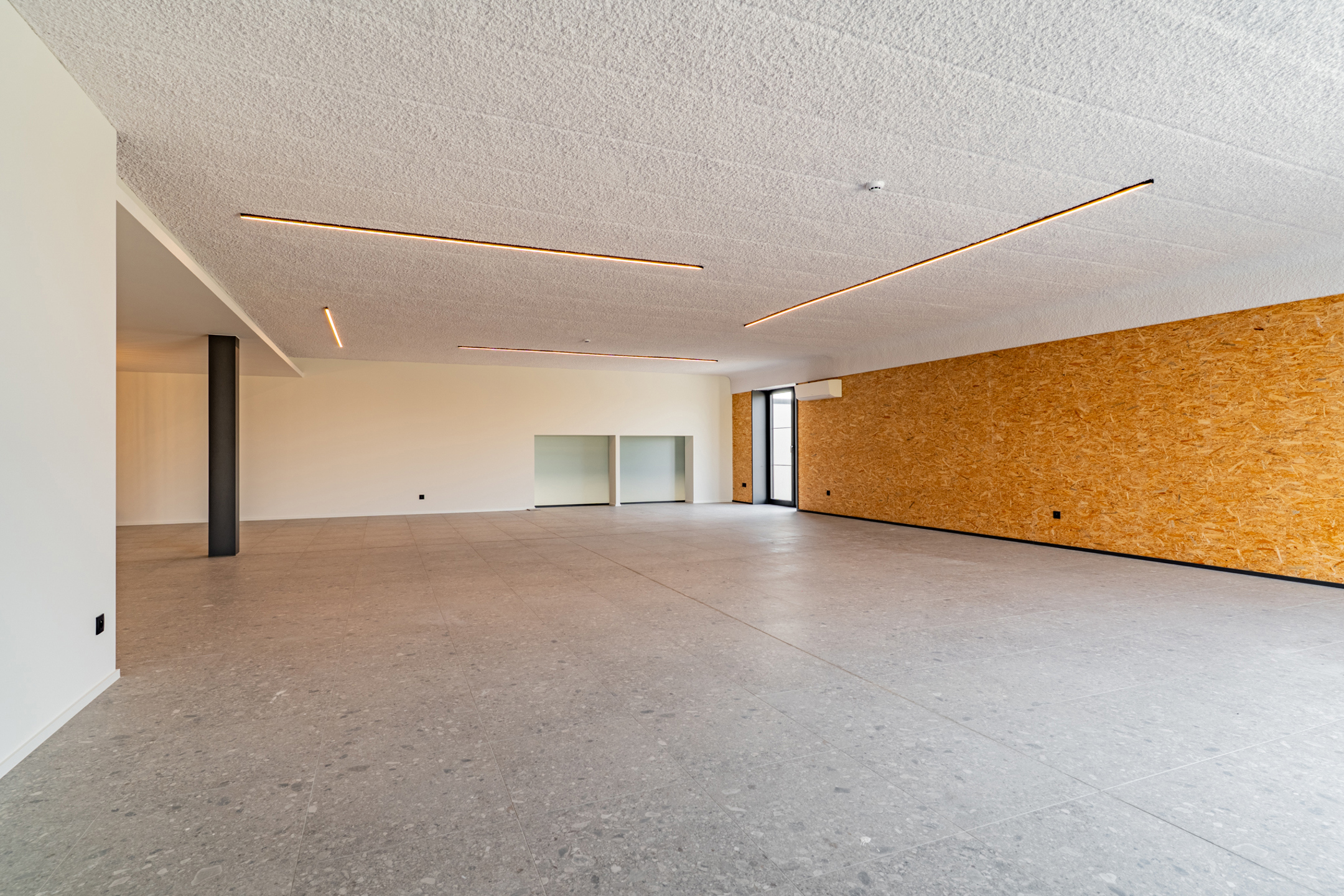 Commercial à louer à Retie - photo 2