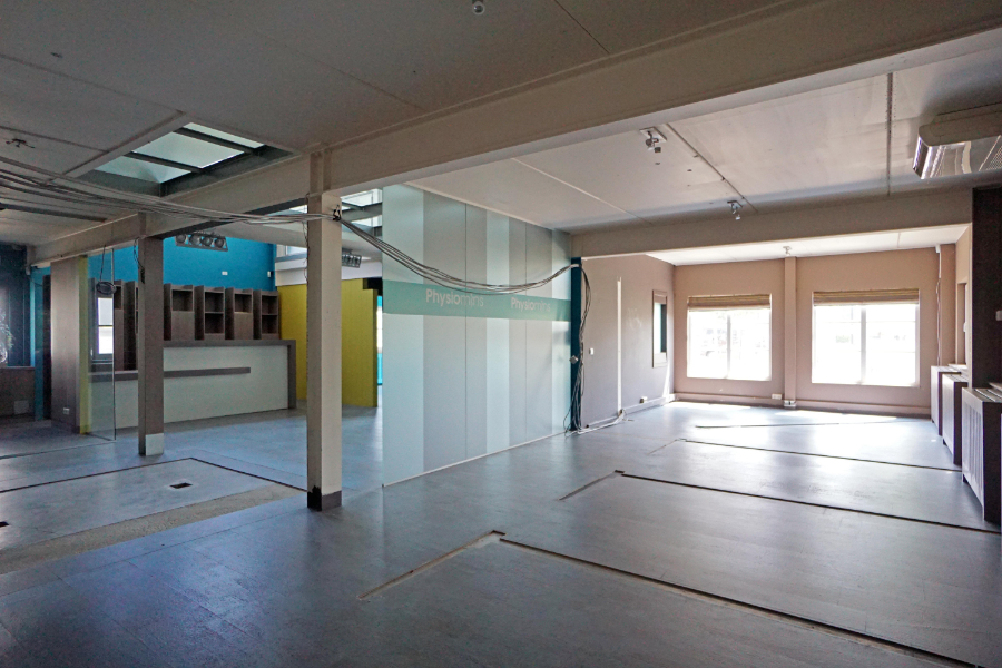 Commercieel gebouw (504m²) langsheen de Kortrijksesteenweg in Sint-Martens-Latem - foto 3