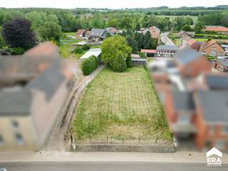 Bouwperceel van maar liefst 8 are 67 ca in het landelijke 's-HerenelderenDe bouwgrond bevindt zich op de verbindingsweg Tongeren - Bilzen/Riemst...