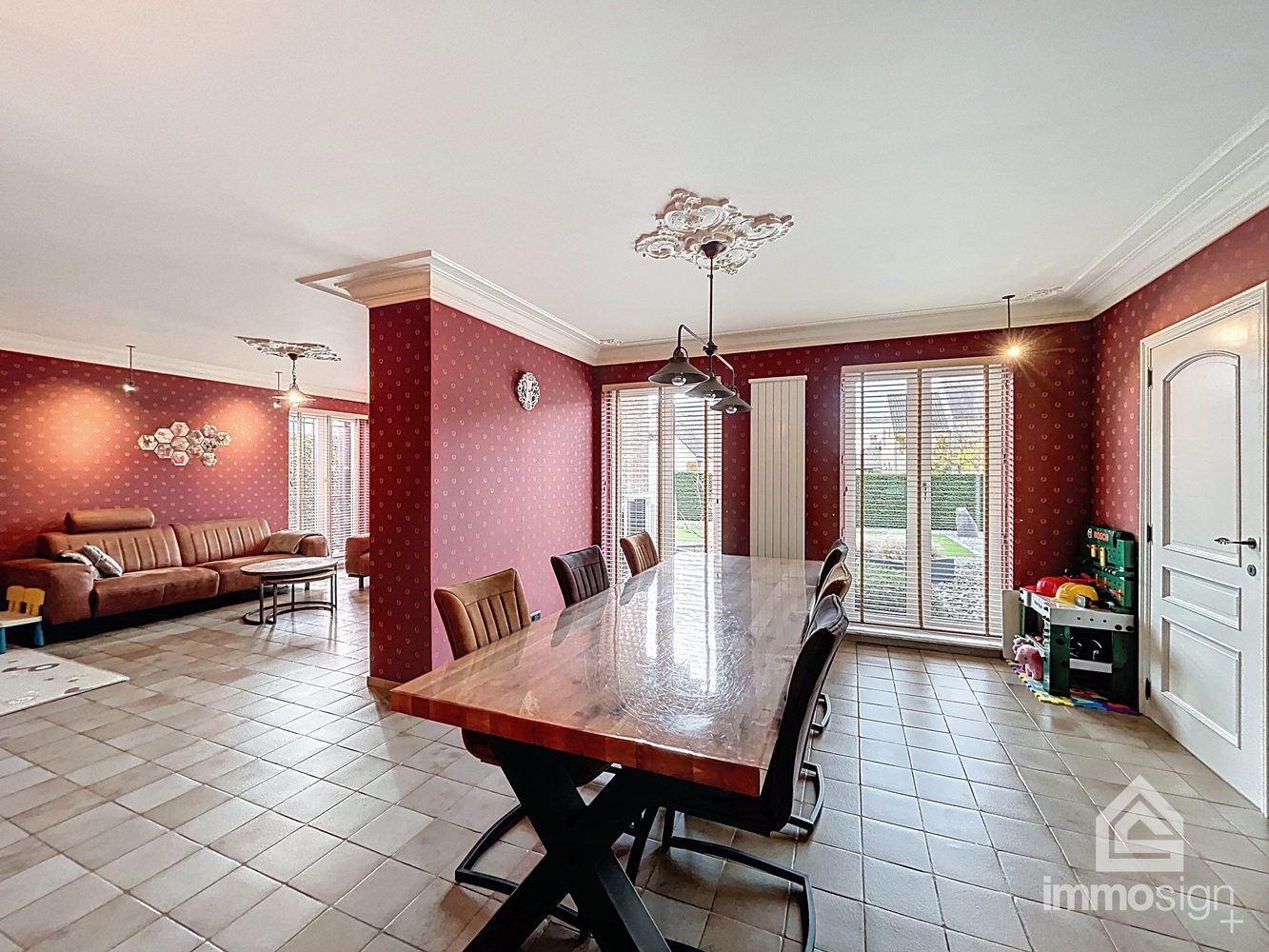 Karaktervol landhuis op 2318 m² in groene, rustige omgeving - foto 3