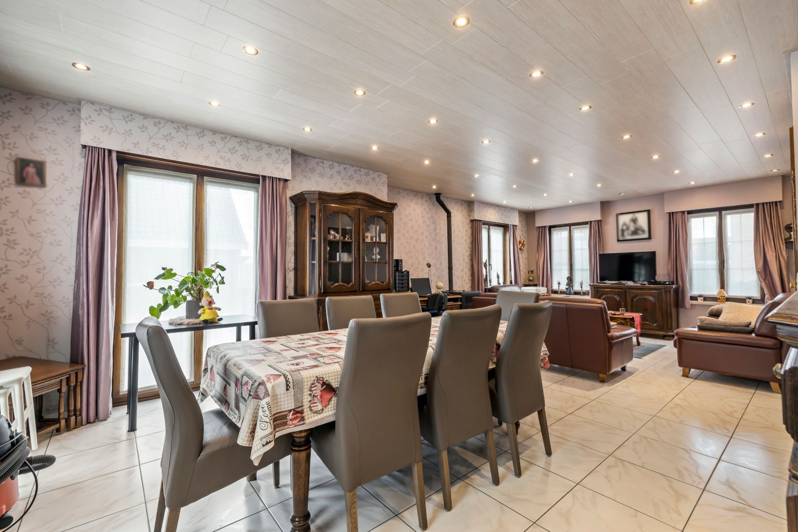 Zeer ruime HOB met 6 slpk, tuin en garage op een fantastische ligging nabij de Durme - foto 4