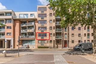 Bent u op zoek naar een instapklaar en energiezuinig (EPC B - 146) appartement in het centrum van Leuven ?  Dan is dit appartement op de...