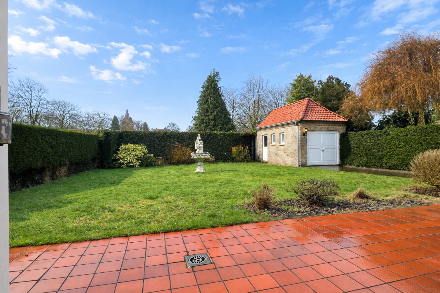 Vrijstaande woning met grote tuin in Assebroek - foto 2