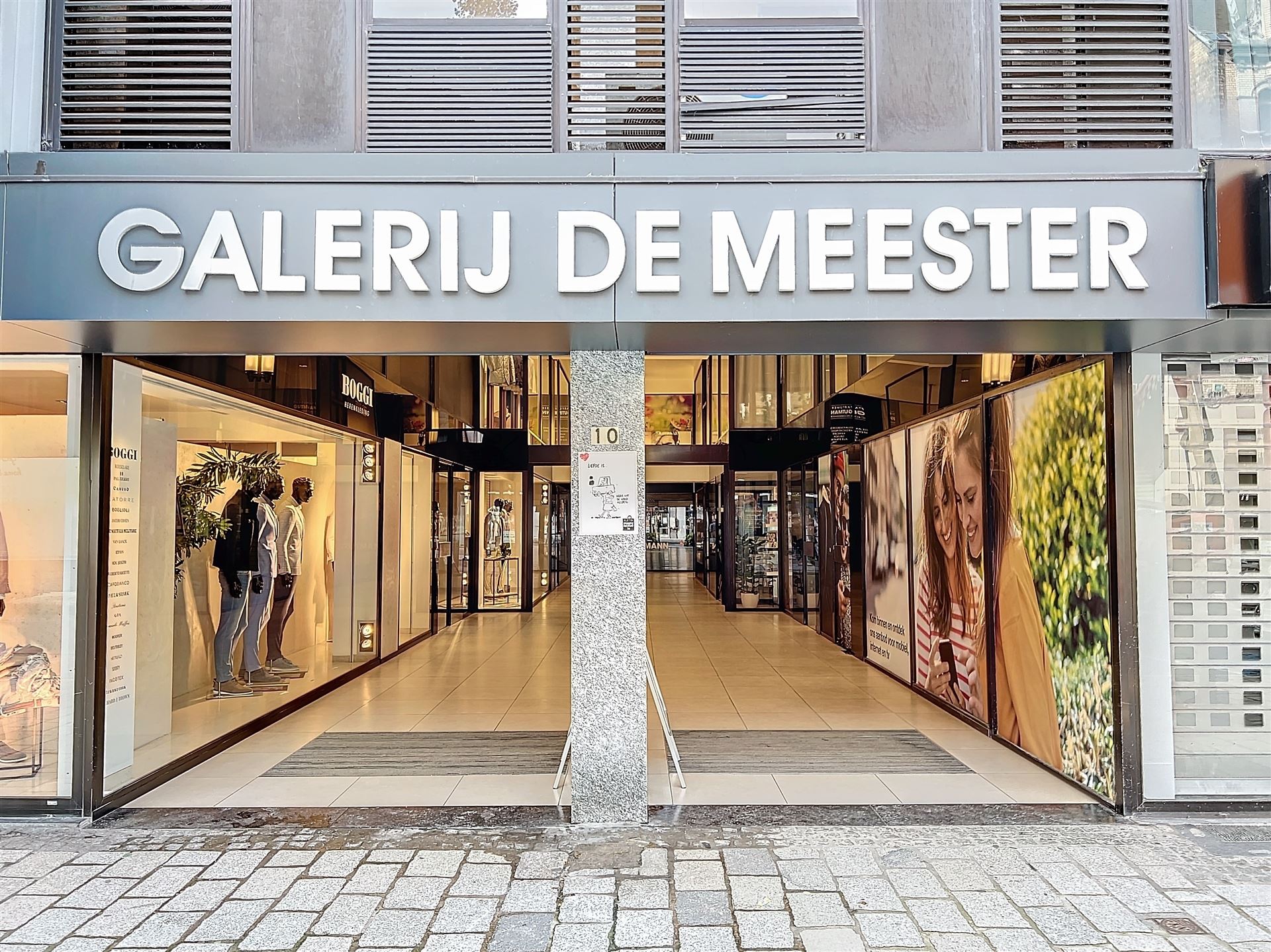 Commercial for sale in Roeselare