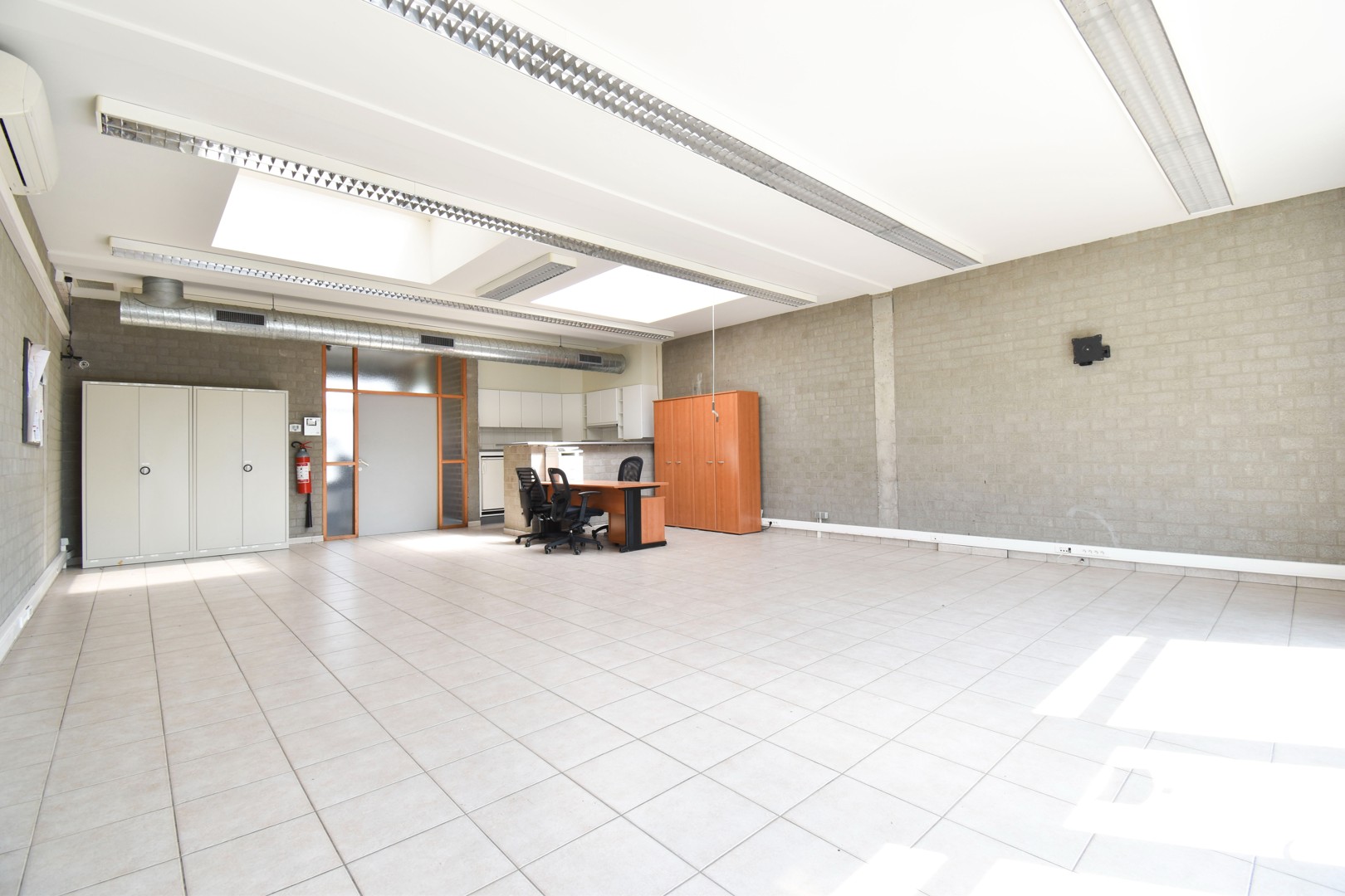 Commercial for sale in Moorslede - photo 2