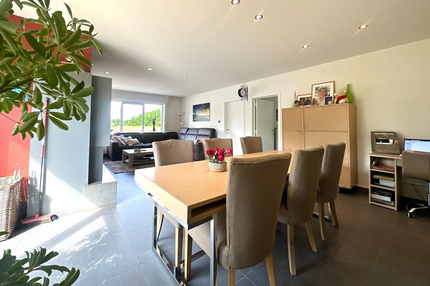 Instapklare woning met landbouwgrond in Assebroek - foto 4