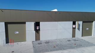 Nieuwbouw KMO-unit van 60 m² en 2 privatieve parkeerplaatsen te koop, de unit maakt deel uit van het...