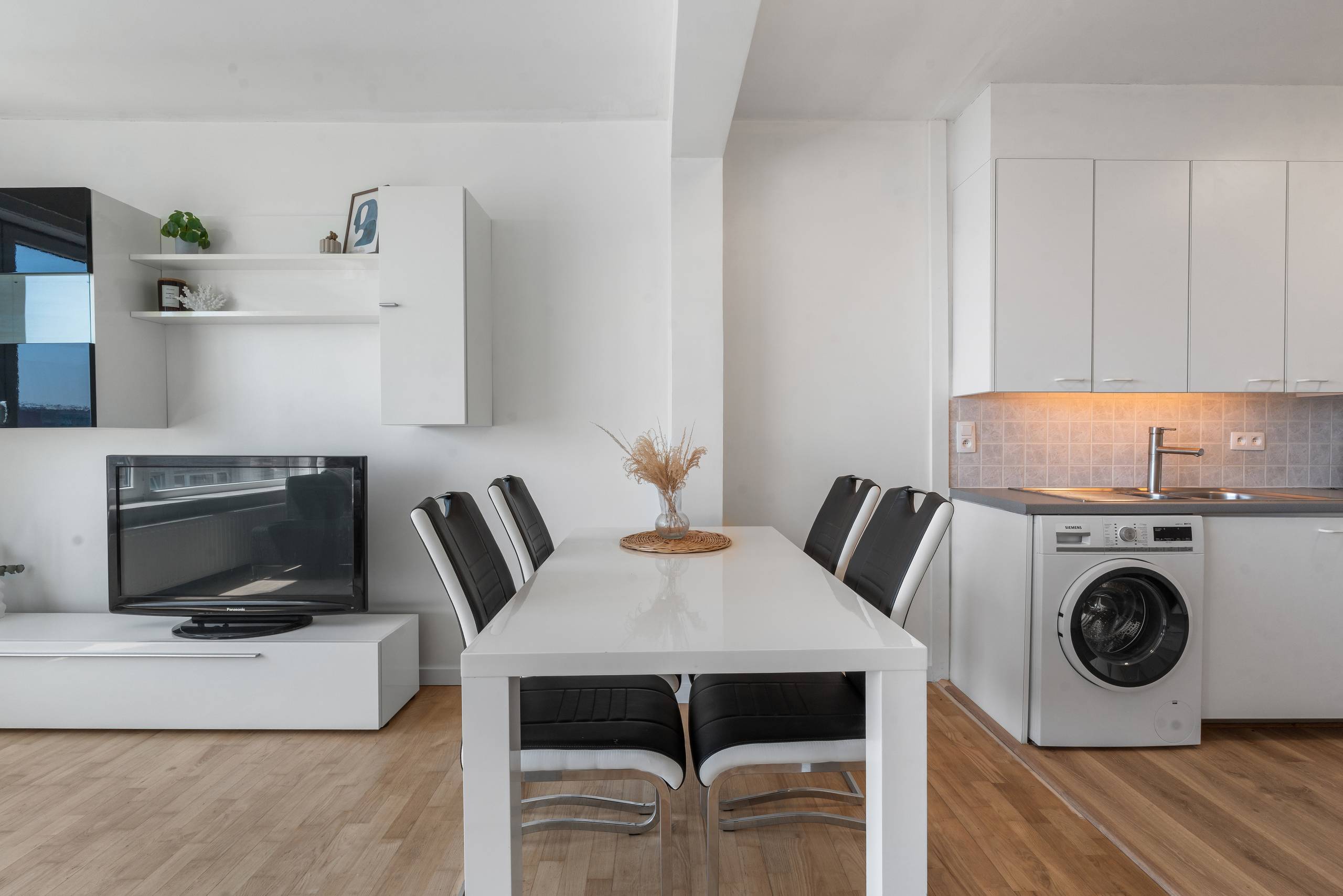Lichtrijk 2-slaapkamer appartement te koop in Oostende - foto 5